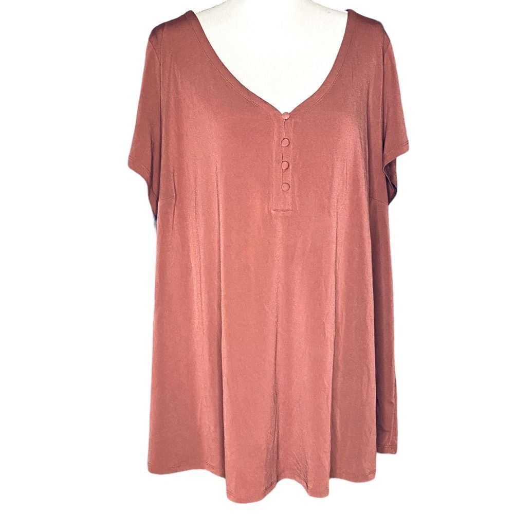 Torrid Wm’s Sz 4 Dark Blush Pink Faux Button Down Pull Over Relaxed Fit Blouse